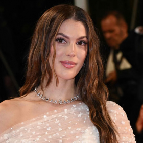 Les révélations d’Iris Mittenaere sur sa petite Mia font trembler la Toile