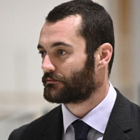 Louis Sarkozy conseillé dans l’ombre : ce poids lourd politique qui façonne sa campagne sans que personne ne l’ait vu venir