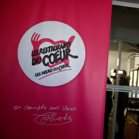 Les Restos du cœur fêtent leurs 40 ans avec un premier spectacle d’humour solidaire