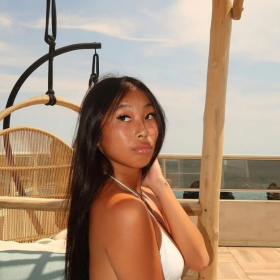 Un bungalow à un million de dollars : voici là où vit désormais Jade Hallyday, la fille de Johnny