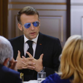 Cette phrase devenue culte d’Emmanuel Macron qui refait surface à cause d’une paire de lunettes