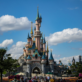 Disneyland : la vérité derrière le faux mariage impliquant une fillette de 9 ans