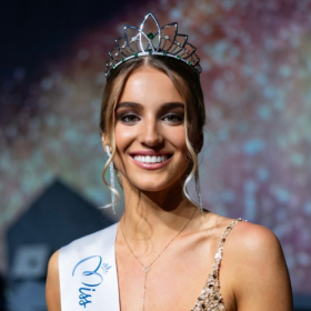 Miss France 2026 : cette candidate est la cousine d’une actrice américaine mythique et elle illumine déjà le concours
