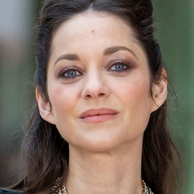 Marion Cotillard blonde platine : séparée de Guillaume Canet, elle dévoile un nouveau visage pour son prochain film