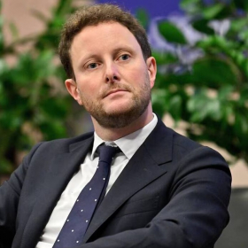 Clément Beaune rompt le silence et assume un vote inattendu : ce qu’il reproche vraiment à Rachida Dati