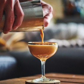 La recette du Dalgona Martini, ce cocktail au café qui promet d'être votre préféré cet été