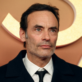 Anthony Delon entendu par les gendarmes : ce que l’on sait sur l’affaire Obba