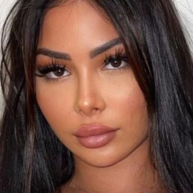 Maeva Ghennam bloquée à Dubaï : la vérité derrière son "travel ban" qui l’empêche de rentrer en France