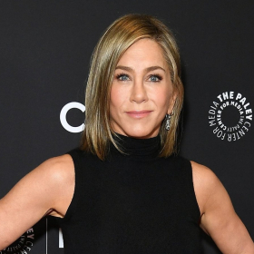 Jennifer Aniston officialise sa relation avec Jim Curtis dans avec une déclaration d'amour très touchante sur Instagram