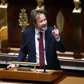 Refus de vote, tensions, malaise : ce moment très tendu qui secoue le Parti socialiste