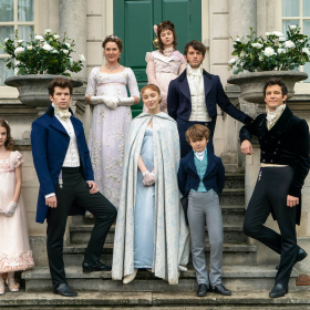 Ce manoir mythique de Bridgerton existe vraiment… et son histoire va vous surprendre