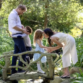 Cette photo de Harry avec Lilibet bouleverse les internautes… un détail ne passe pas inaperçu