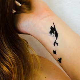 22 tatouages Princesses Disney pour un peu de féerie