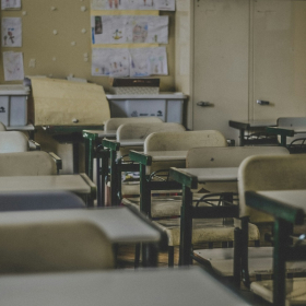 Fermeture d’écoles : pourquoi 1 350 établissements seront fermés ce mardi 1er juillet