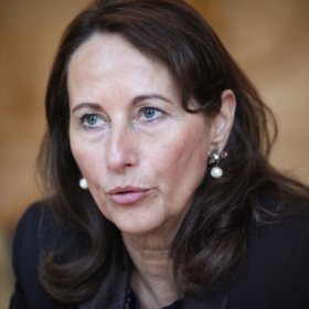 "Je me suis tue pour les enfants" : Ségolène Royal se livre sur "les difficultés familiales" dans son nouveau livre
