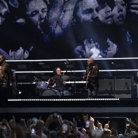Tournée Oasis 2025 : un accident mortel assombrit le retour triomphal du groupe