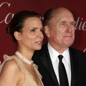 41 ans d’écart et un amour indéfectible : l’histoire passionnée de Robert Duvall et Luciana Pedraza