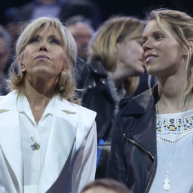 Robe scintillante contre silhouette minimaliste : ce contraste entre Brigitte Macron et sa fille au Maroc ne passe pas inaperçu
