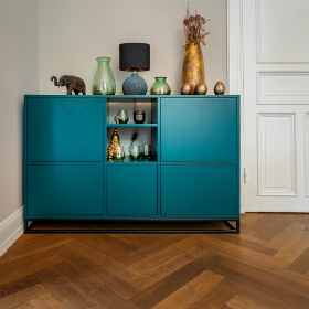 Ce meuble qu’on choisit souvent à la légère… et qui change pourtant toute la salle à manger