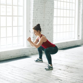 Voici combien de squats il faut faire par jour pour maigrir