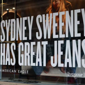 American Eagle s'envole en Bourse après le soutien de Trump à Sydney Sweeney