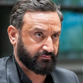 « T’es une merde frère » : l’insulte de Cyril Hanouna devient le titre du nouveau livre de Jean-Michel Aphatie