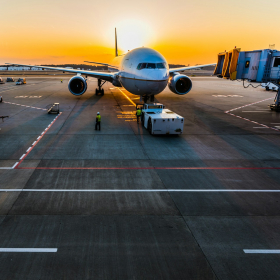 Billets d’avion plus chers cet été : ce détail que les familles vont surveiller de très près