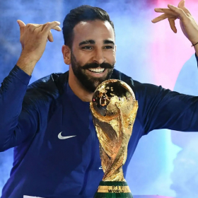 De champion du monde à comédien : l'ancien footballeur Adil Rami fait ses premiers pas en tant qu'acteur