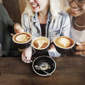 Pourquoi boire moins de café peut diminuer vos risques de migraine