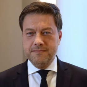 20h40 sur France 2 : Benoît Payan face à Franck Allisio, ce duel télé qui peut faire basculer Marseille