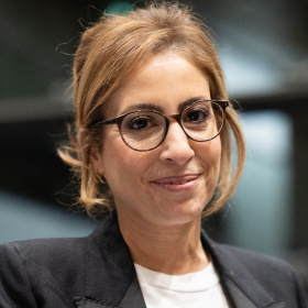 Léa Salamé et Pascal Praud, “Il nous arrive d’avoir de longues conversations téléphoniques le dimanche” : cette relation inattendue qui intrigue le monde des médias