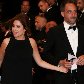 « Elle c’est elle, moi c’est moi » : Raphaël Glucksmann soutient Léa Salamé au JT