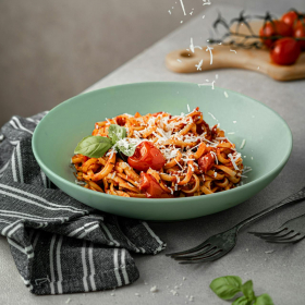 Spaghetti bolognaise, carbonara, pâtes au saumon : voici les pâtes les plus caloriques et celles qui vous aideront à maigrir