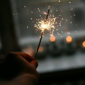 Horoscope mercredi 31 décembre 2025 pour chaque signe astrologique : voici ce que les astres vous réservent aujourd’hui