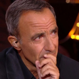 Nikos Aliagas très ému en direct après une annonce qui a glacé le plateau