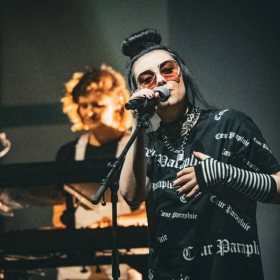 "J’ai été salie et abusée" : Hoshi porte plainte contre son ex-compagne et ex-manageuse Gia Martinelli