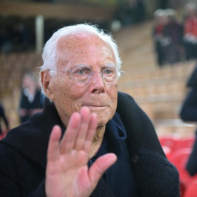 Héritage Armani : le testament prévoit une cession partielle de son empire à un géant du luxe