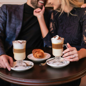 Nouvelle Lune du 20 novembre : ces 3 signes vont briller, séduire et créer de nouveaux liens précieux