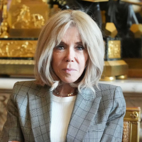 « Gifle » de Brigitte Macron : ces messages privés du président avec une célèbre actrice qui auraient mis le feu aux poudres