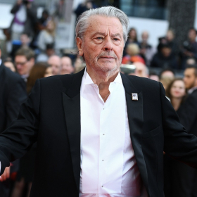 Succession d’Alain Delon : son fils Alain-Fabien attaque le testament, la bataille entre ses enfants arrive devant la justice