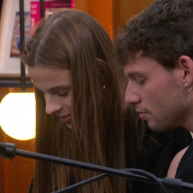 "Je souffre trop" : à la Star Academy, le rapprochement de Théo et Anouk fait exploser son couple