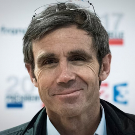 “Des femmes m’attendaient tous les jours” : la face cachée inquiétante de la vie de David Pujadas au 20 Heures