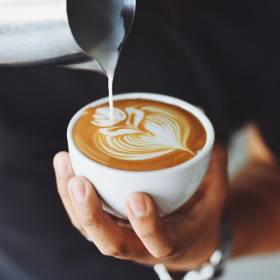Pourquoi vous avez tout à gagner à ne plus boire de café après le déjeuner
