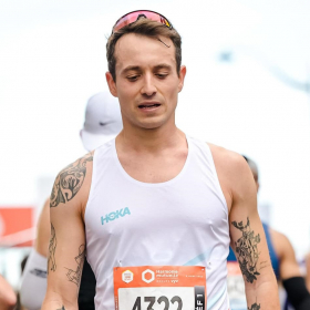 Semi-marathon de Paris 2026 : la performance impressionnante d’Hugo Clément qui surprend les coureurs