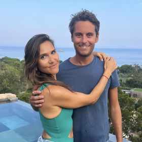 Quand Gabriel Attal retrouve son ex Joyce Jonathan dans la piscine