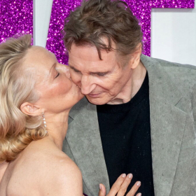 Pamela Anderson répond aux rumeurs sur sa relation avec Liam Neeson
