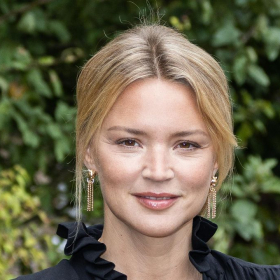 “Ça me rend dingue” : l’agent de Virginie Efira révèle pourquoi certains de ses plus gros films ne lui rapportent presque rien