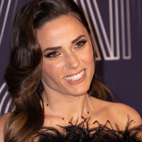 Capucine Anav confirme son histoire avec Florent Manaudou : « Je ne peux pas nier »