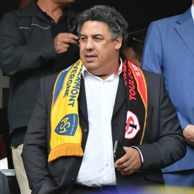 Biarritz bascule : Maider Arosteguy battue, Serge Blanco s’impose et écrit une nouvelle page inattendue