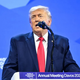 « Il a voulu jouer au dur » : la phrase de Donald Trump sur Emmanuel Macron qui a glacé Davos